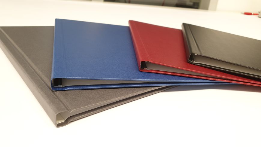 Harcover Masterarbeiten Verschiedene Farbvarianten von Hardcover Masterarbeiten